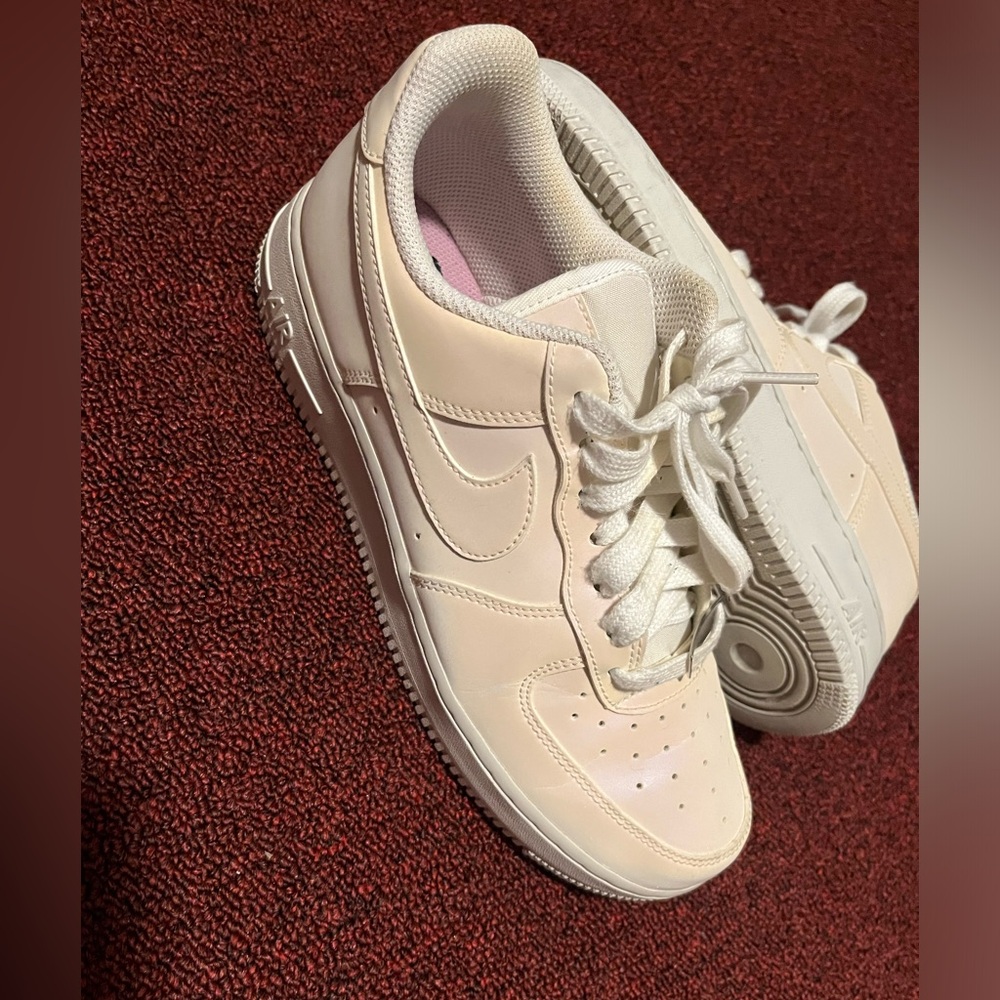 Nike Air Force 1'07 'Reflective' Women's
Size 8.5